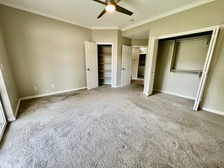 Building Photo - 3745 S 700 E