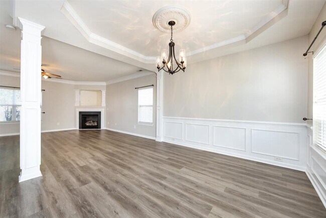 Building Photo - 4811 Sunburst Ln