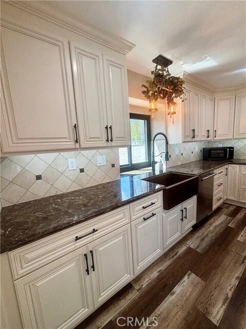 Building Photo - 5 Falcon Crest Ln