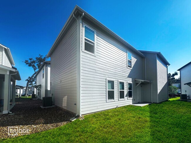 Building Photo - BRUNSWICK PLAN