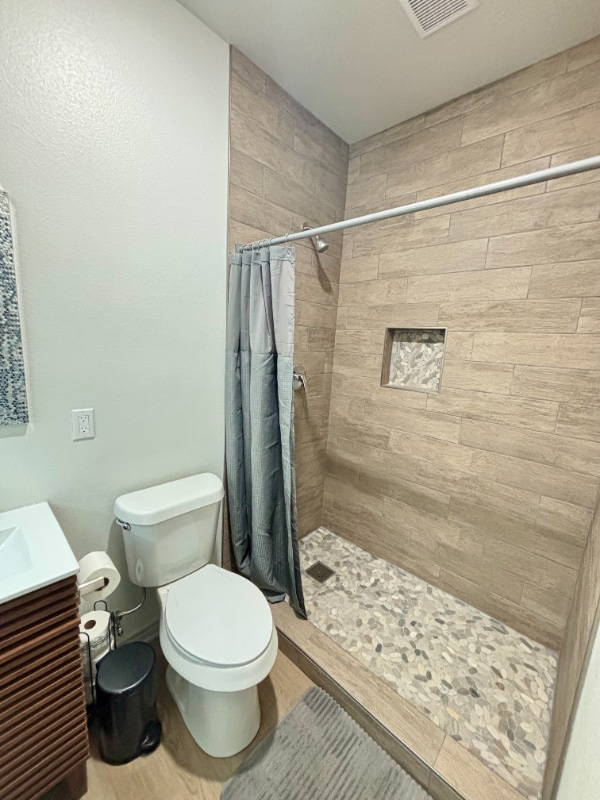 Building Photo - 324 S Saunders Ave