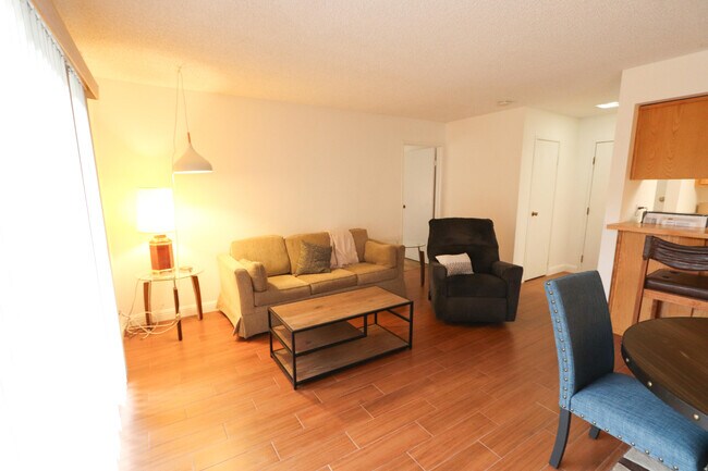 Building Photo - 77845 California Dr