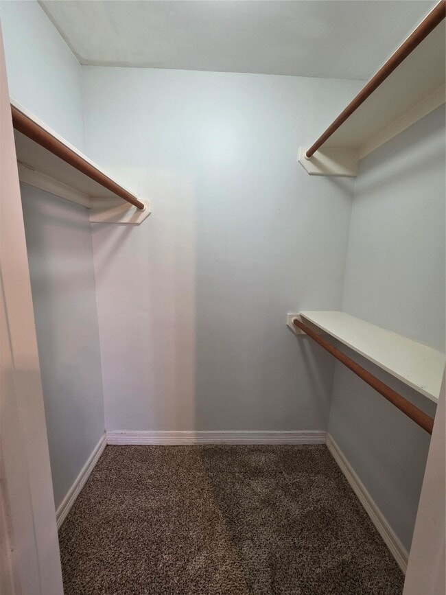 Building Photo - 1714 Roy St