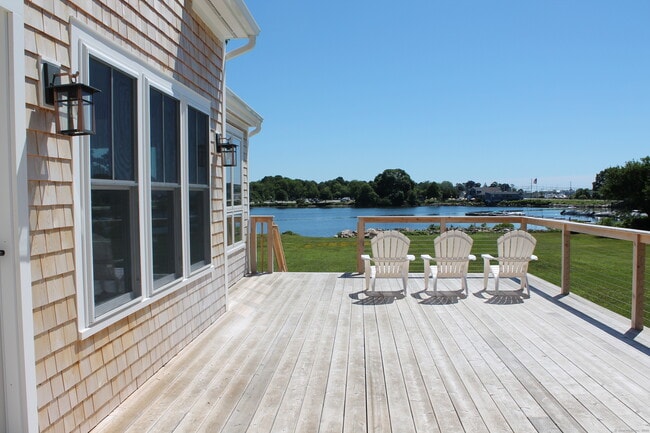 Building Photo - 50 Mumford Cove Rd