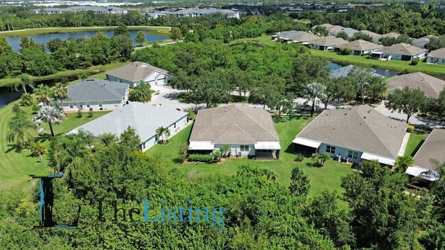 Building Photo - 7411 Surrey Wood Ln