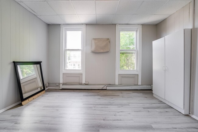 Building Photo - 53 Claremont Ave