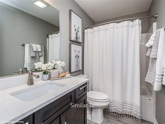 Building Photo - 2338 SE Sydney Ln