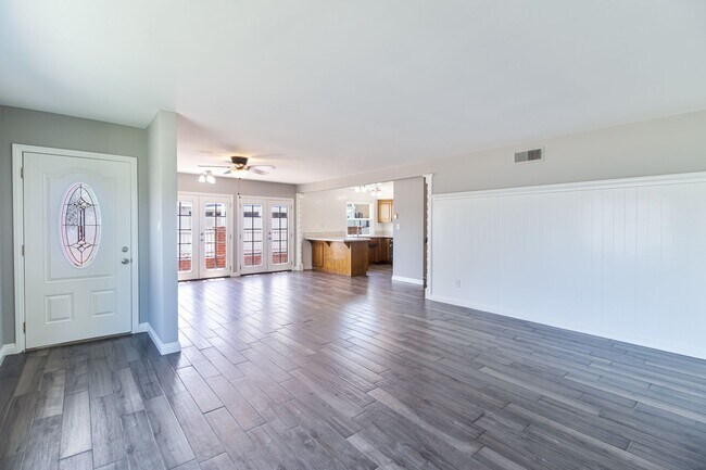 Building Photo - AVAILABLE NOW!!  WATERFRONT HOME ON MARINE...