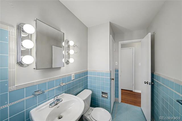 Building Photo - 1461 Jasmine St