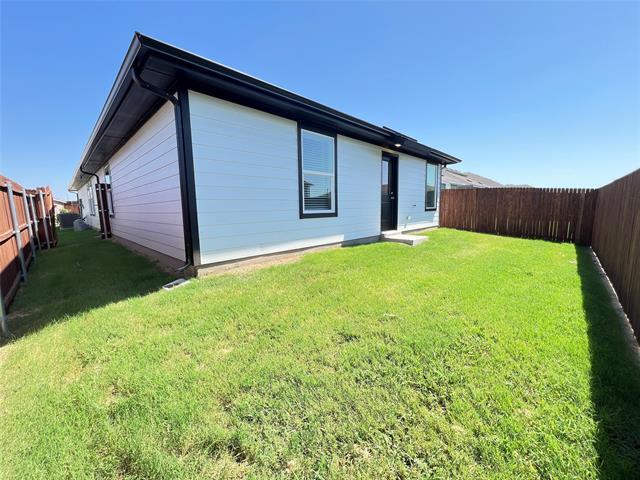 Building Photo - 5557 Rollins Dr