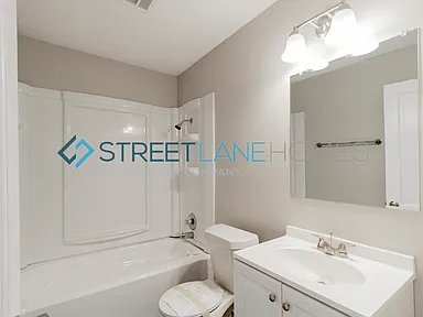 Building Photo - 209 Meadowdale Dr