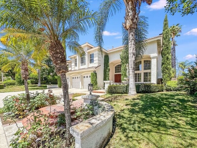 Building Photo - 32971 N Peak Dr