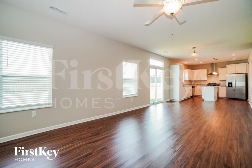 Building Photo - 5602 Tarboro Pl