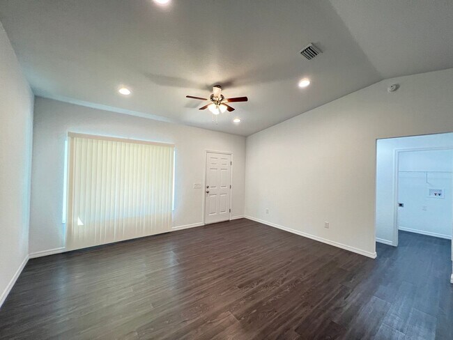 Building Photo - 111 Fisher Rd