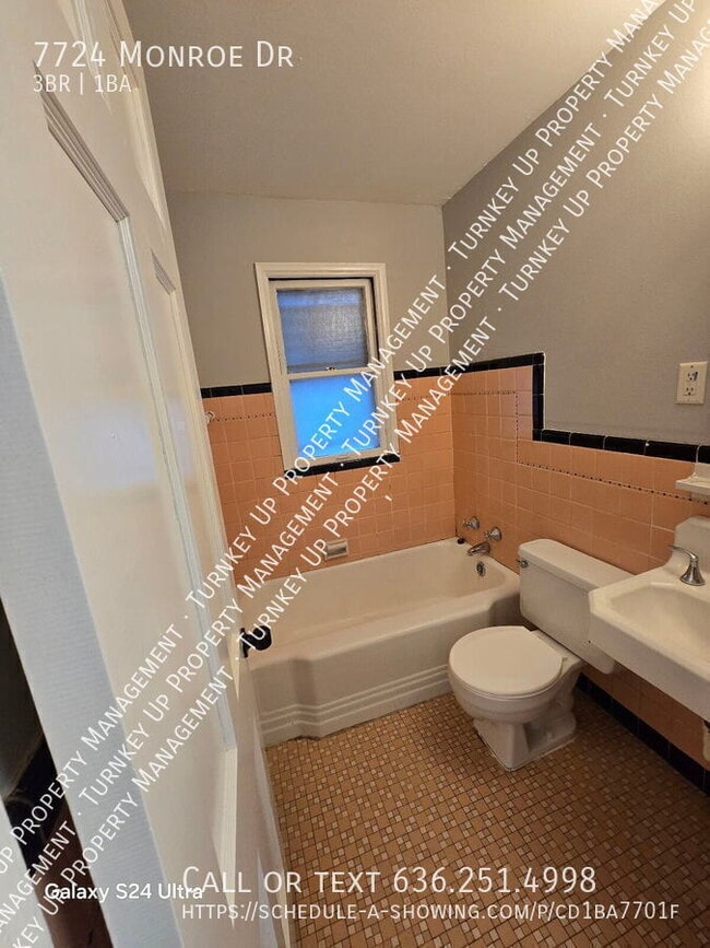 Building Photo - 7724 Monroe Dr