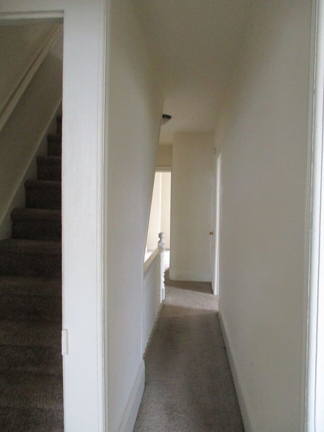 Building Photo - Completely remodeled, spacious Twin Attached home with private backyard - $2,100