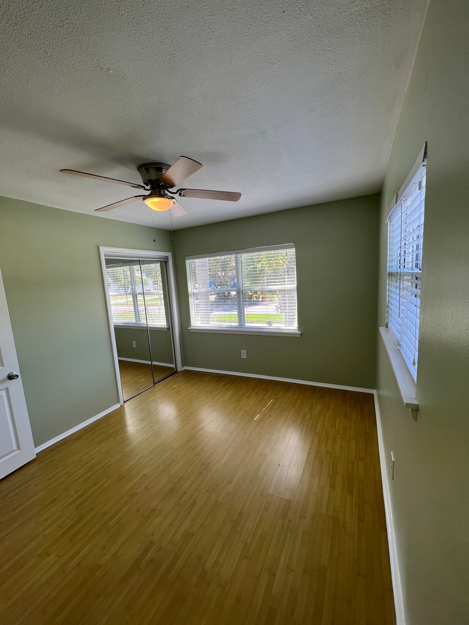 Building Photo - 5321 Newton Ave S