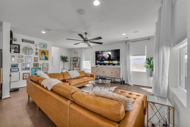 Building Photo - 306 Cold Spg Lp