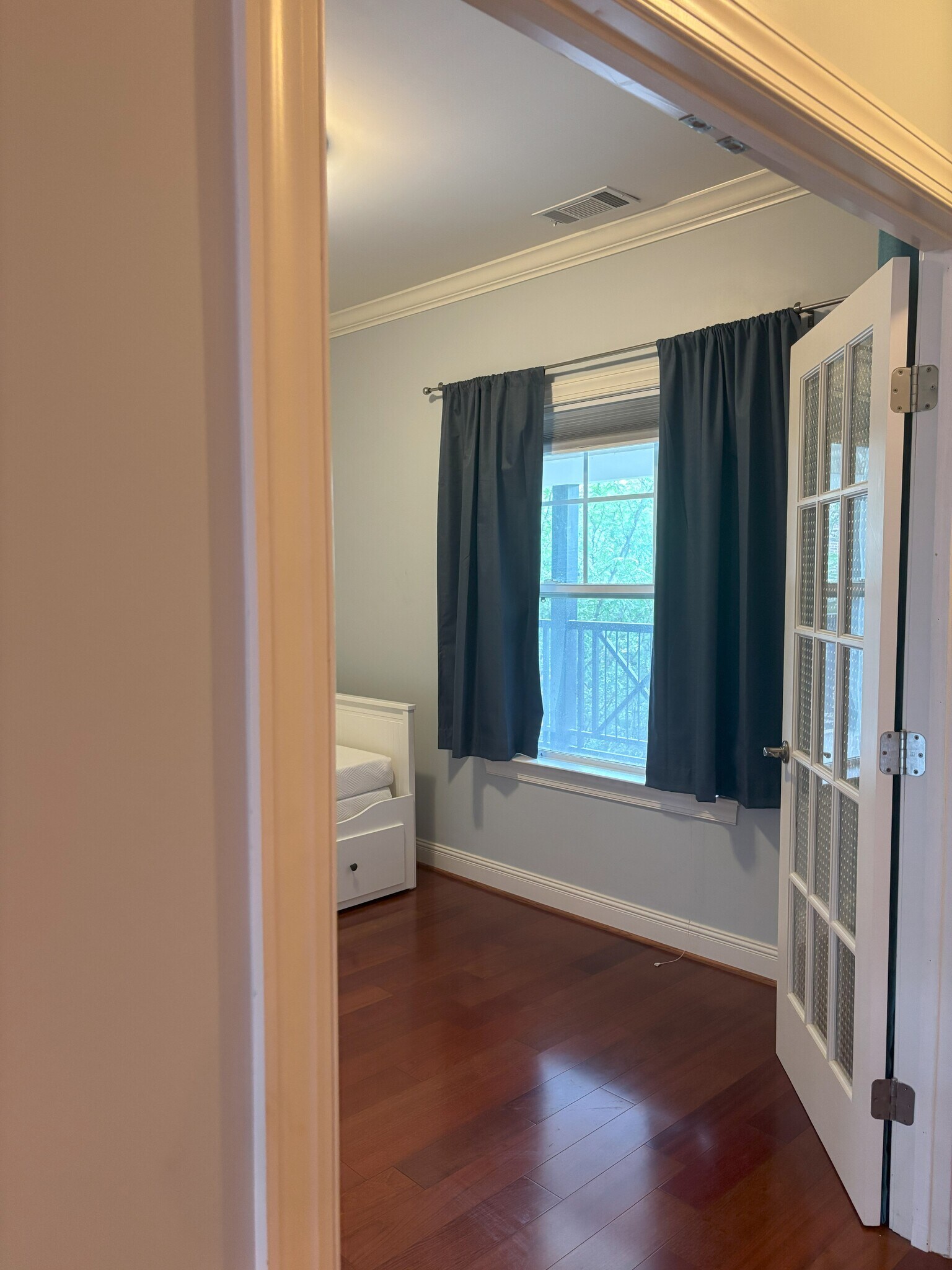 second bedroom - 301 Criddle St