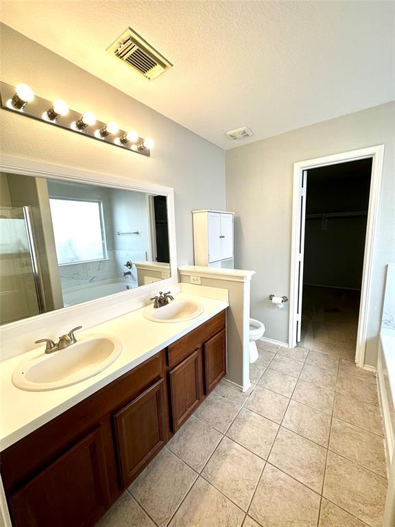 Building Photo - 26510 Forest Pine Ln