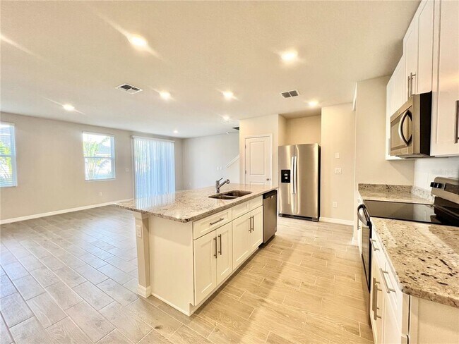 Building Photo - 32441 Limitless Pl