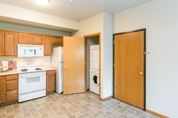 Kitchen and Laundry - 876 Boston Way