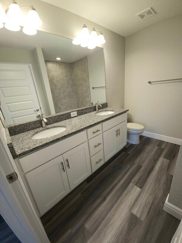 Building Photo - 2959 W Buccaneer Ln