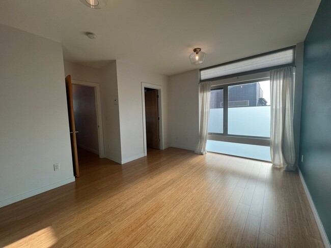 Building Photo - Beautiful Modern House near Columbia City in Seattle