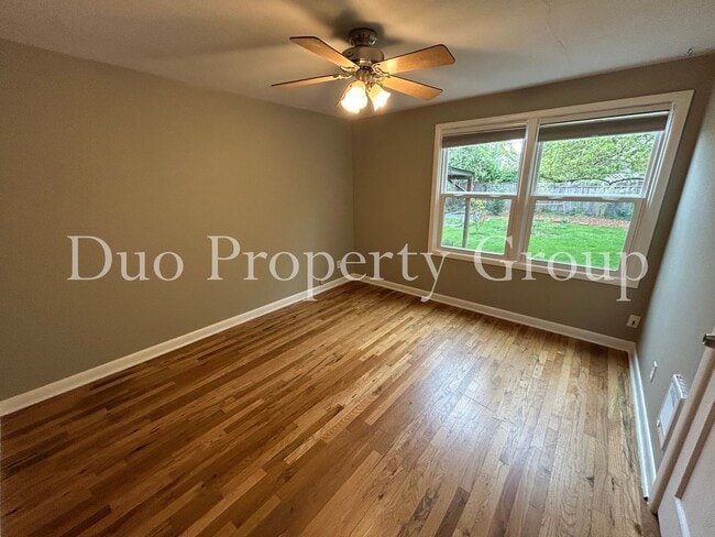 Building Photo - Charming West Eugene Home with Large Yard