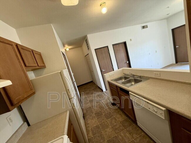 Building Photo - 1600 I St