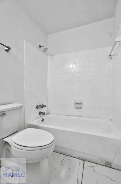 Building Photo - 740 Fleming Rd