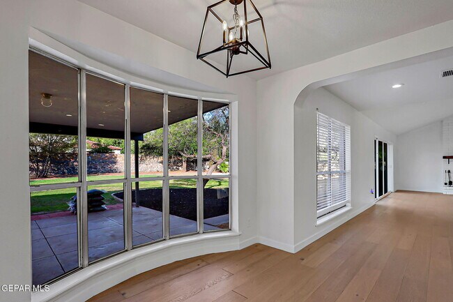 Building Photo - 4828 Ballerina Dr