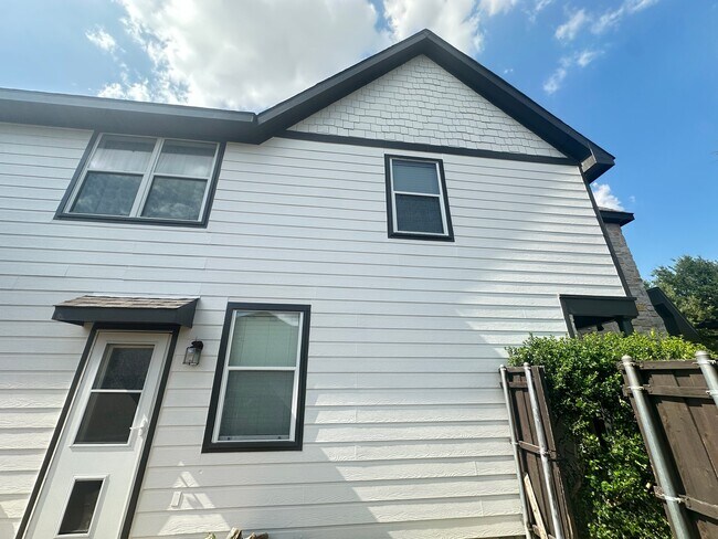 Building Photo - 1 Mobley Way