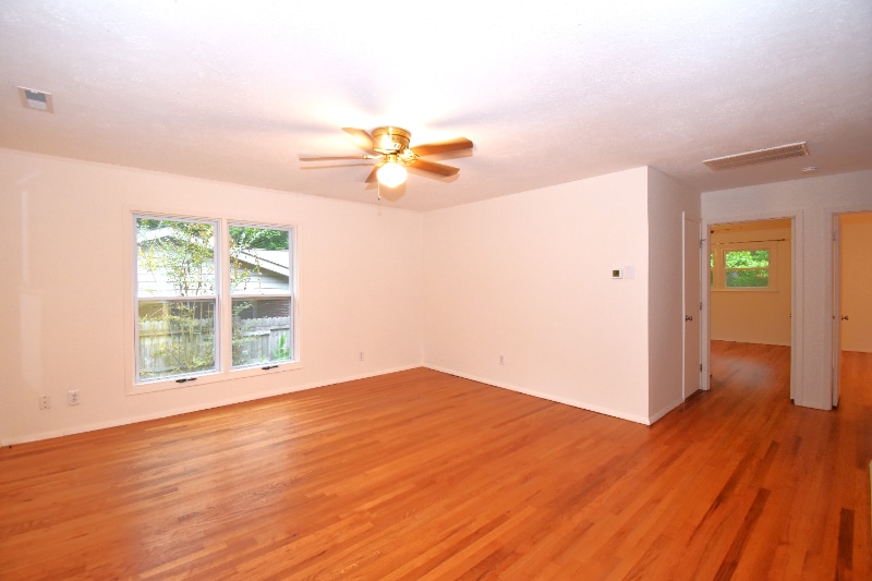 Building Photo - 433 Princess Ann Dr