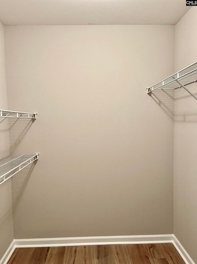 Building Photo - 1027 Glencroft Dr