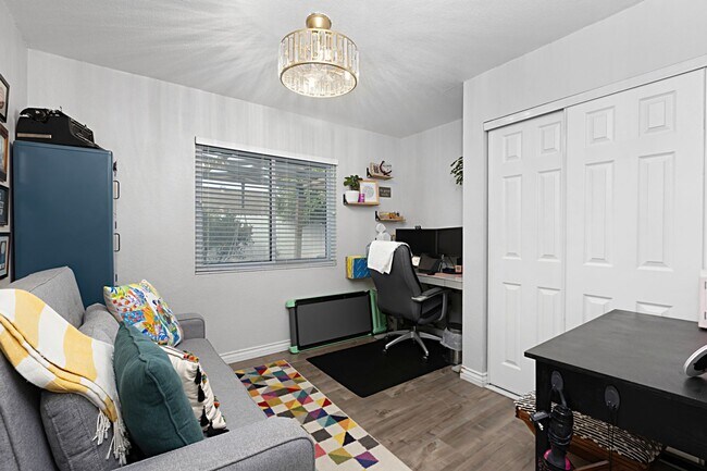 Building Photo - Owners Pride – Single Family House