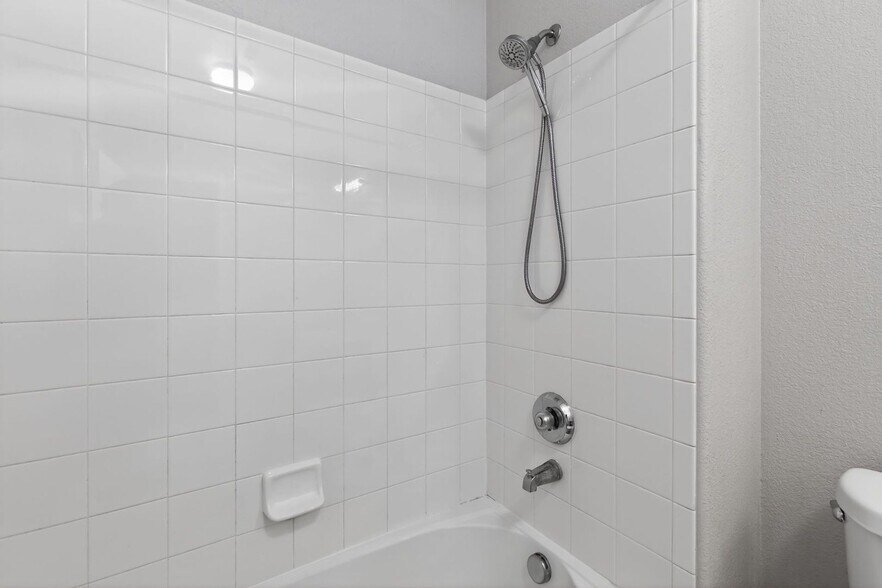 Building Photo - 4451 S Ammons St