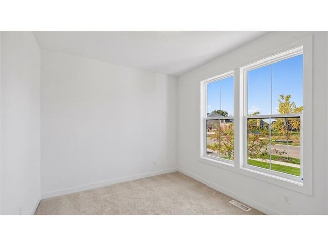 Building Photo - 2133 Westpointe Dr