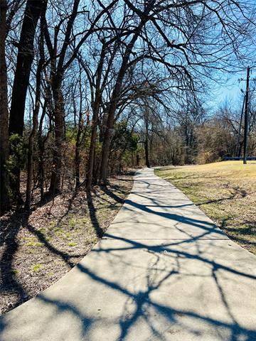 Building Photo - 814 Clearlake Dr