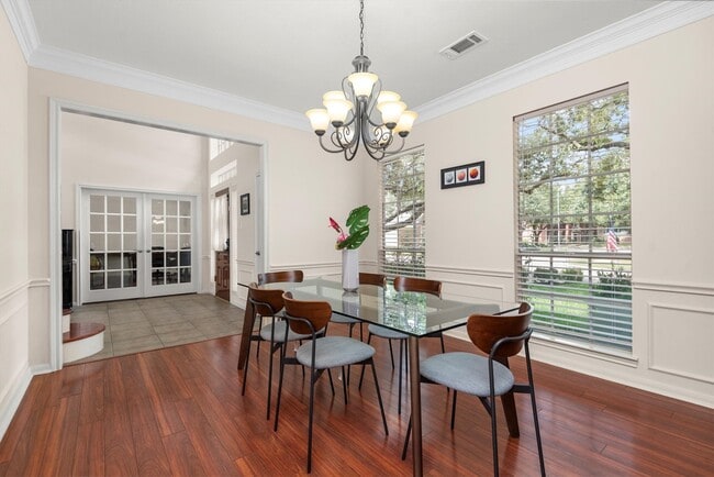 Building Photo - 22007 Crossbrook Dr