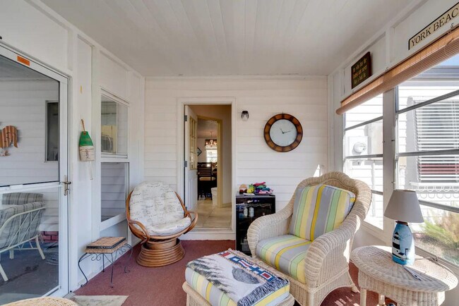 Building Photo - 1621 Magnolia Ave