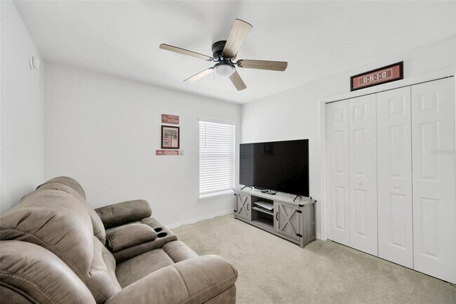 Building Photo - 1072 Aruba Ave