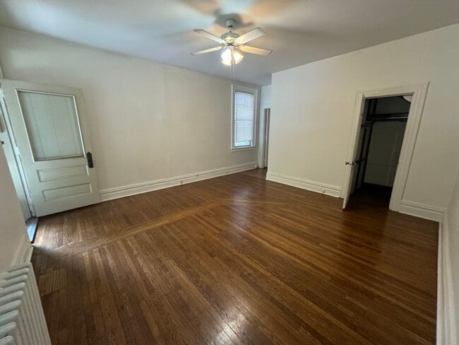 Building Photo - Wonderful First Floor Property!