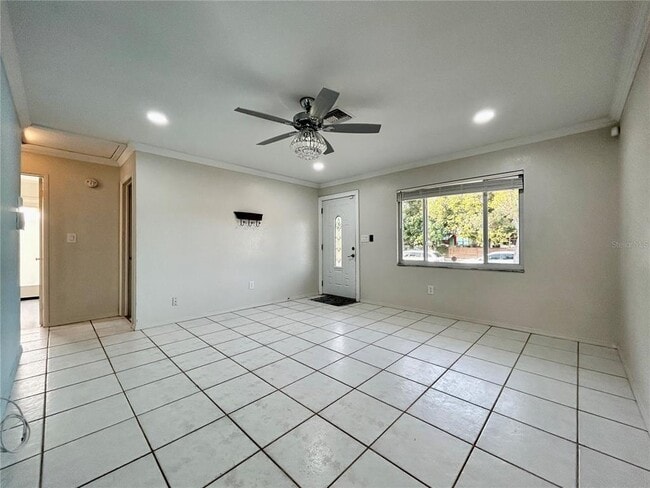 Building Photo - 6100 4th Ave S