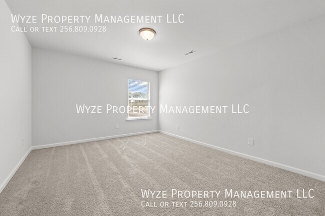 Building Photo - 283 Shubert Dr