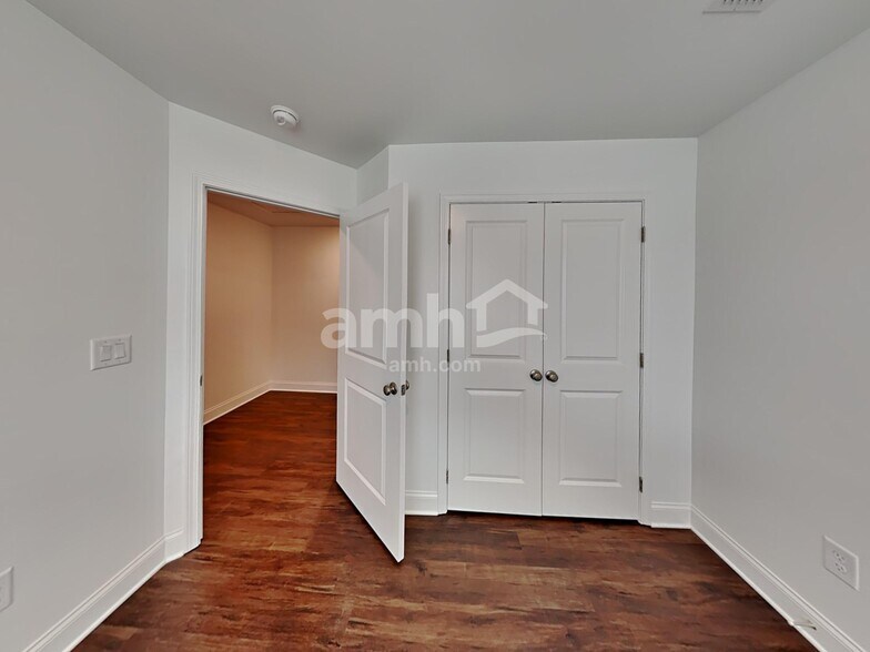 Building Photo - 91 Spruce Cir