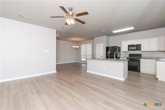 Building Photo - 3209 Shawlands Rd