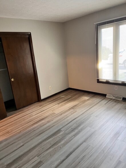 Bedroom 1 - 1861 Hillandale Ave