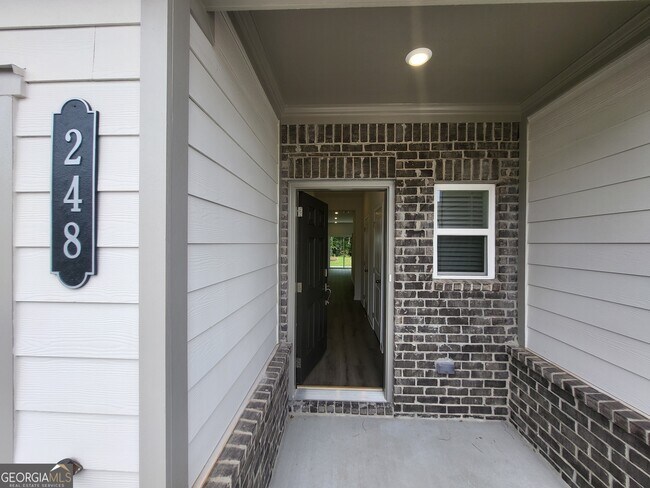 Building Photo - 248 Kenoot Dr