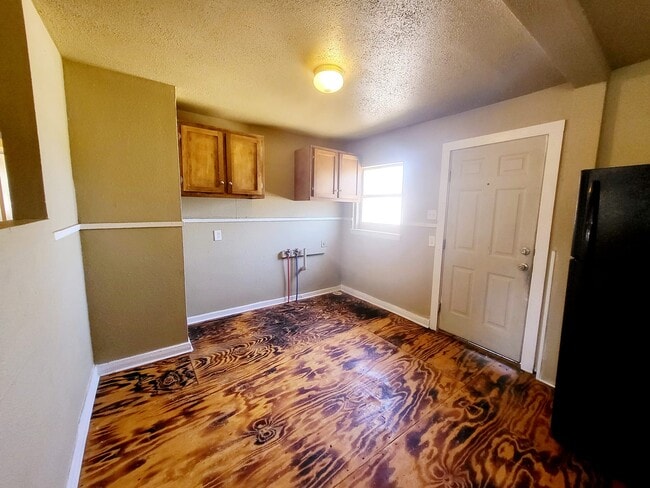 Building Photo - 1513 Sycamore St